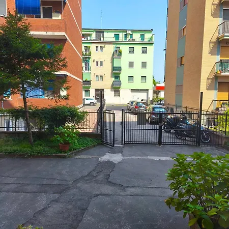 Lovely House San Siro Διαμέρισμα